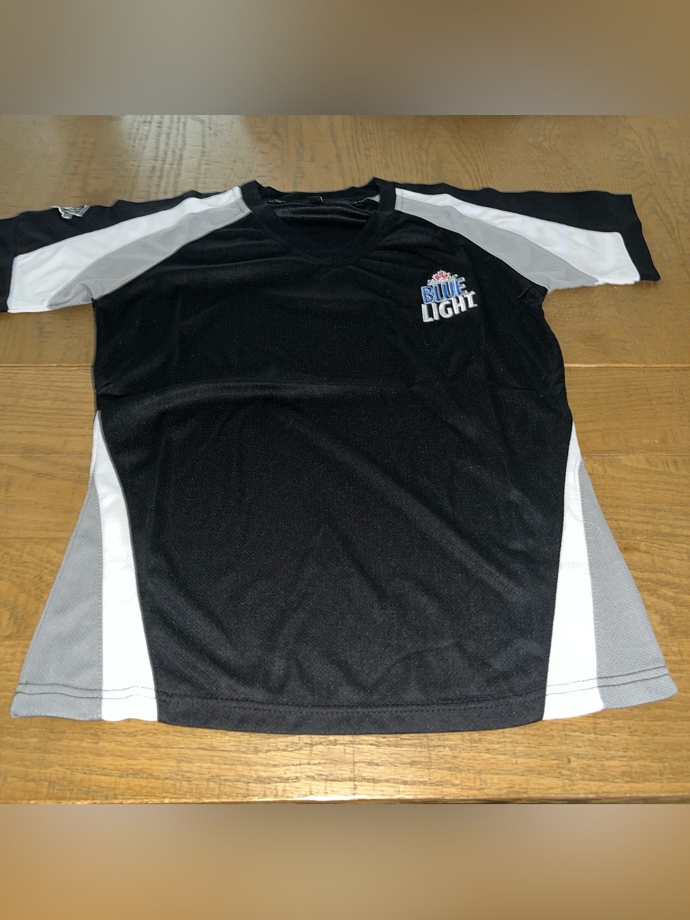 Labatt Blue Beer Pittsburgh Penguins Black Jersey Medium Women’s Medium M